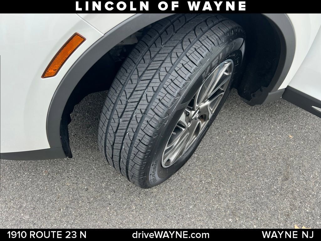 Used 2020 Lincoln Corsair AWD w/ Equipment Group 101A image 23