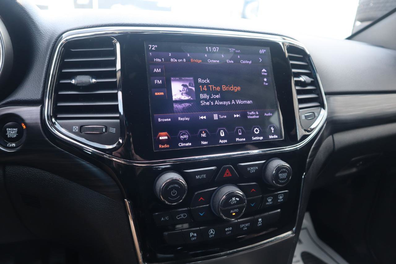 Used 2019 Jeep Grand Cherokee Laredo w/ 18" Wheel & 8.4" Radio Group image 71