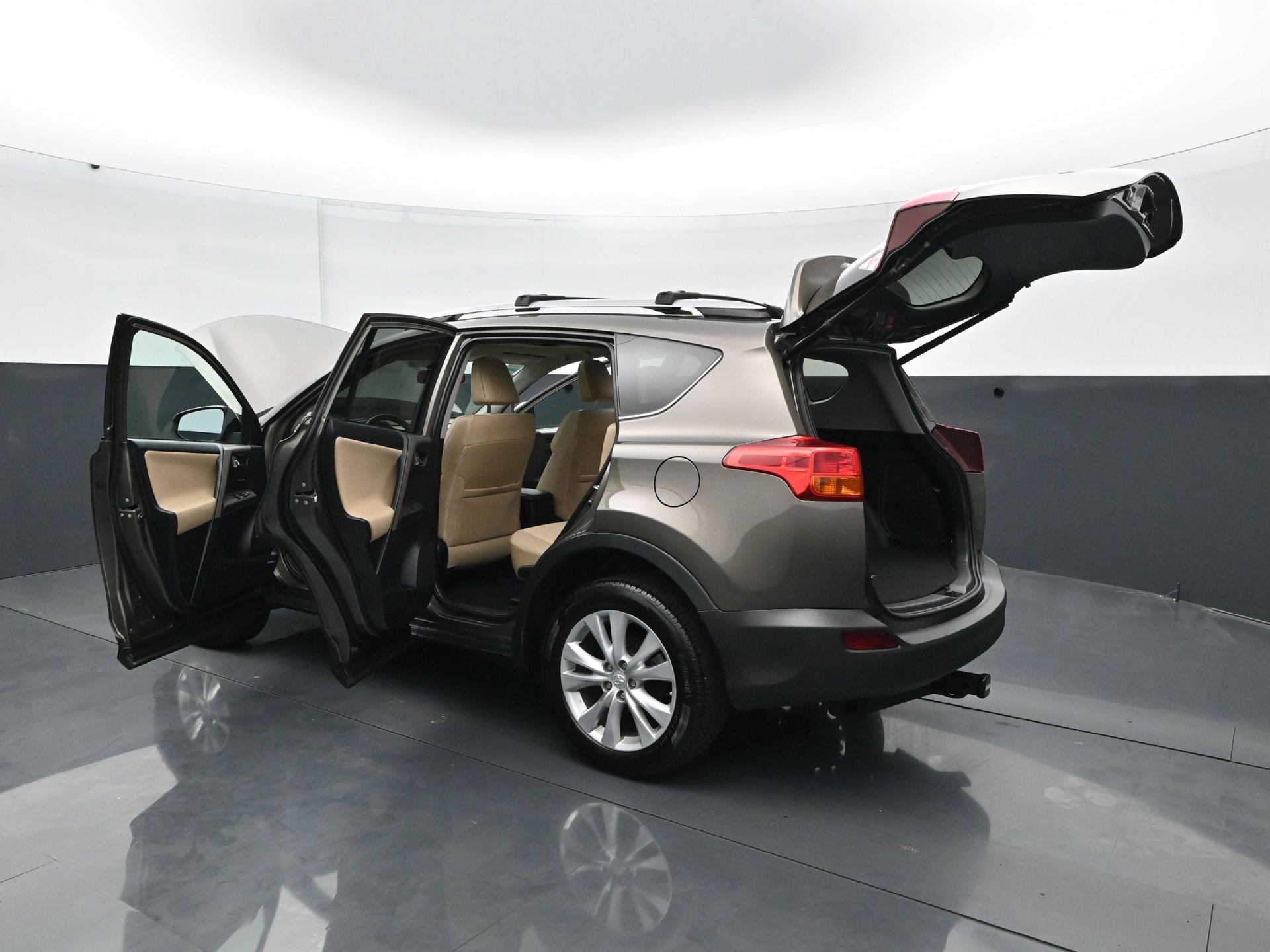 Used 2014 Toyota RAV4 Limited AWD/4WD image 31