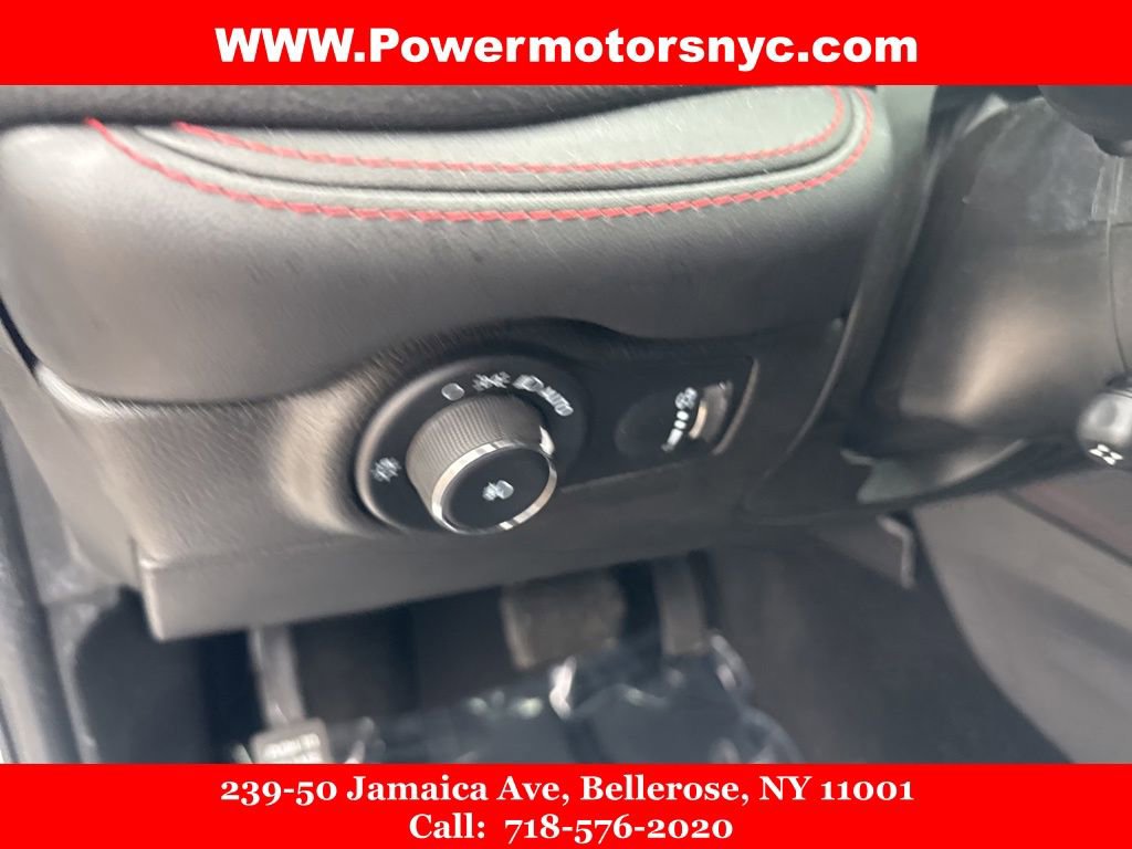 Used 2023 Dodge Durango GT image 35