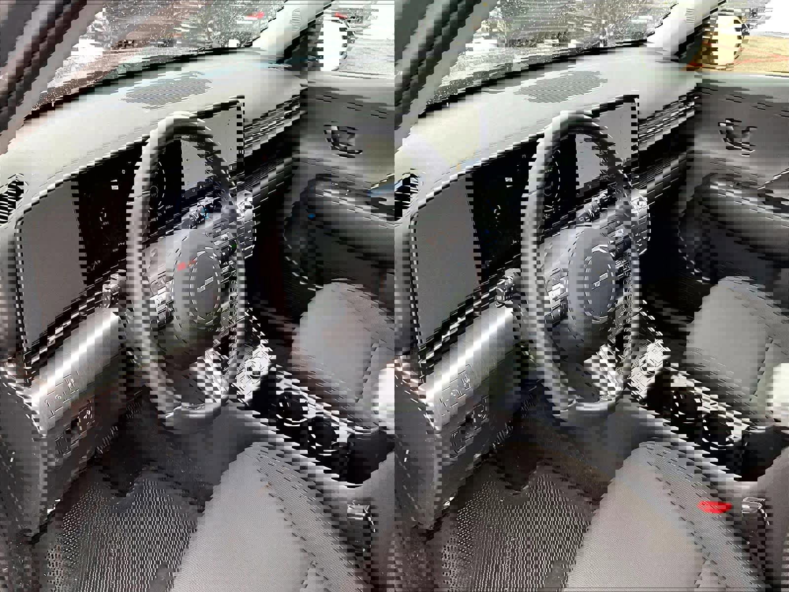 Used 2024 Hyundai Kona SEL image 8