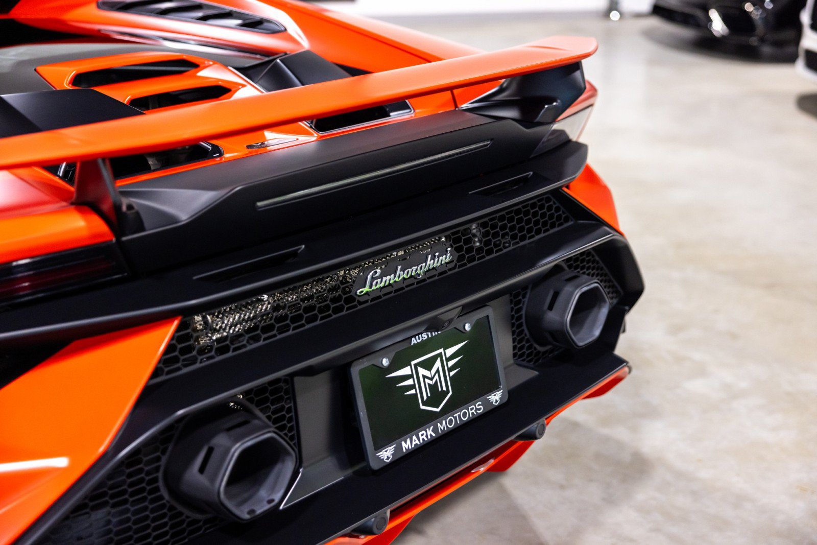 Used 2023 Lamborghini Huracan Tecnica RWD image 15