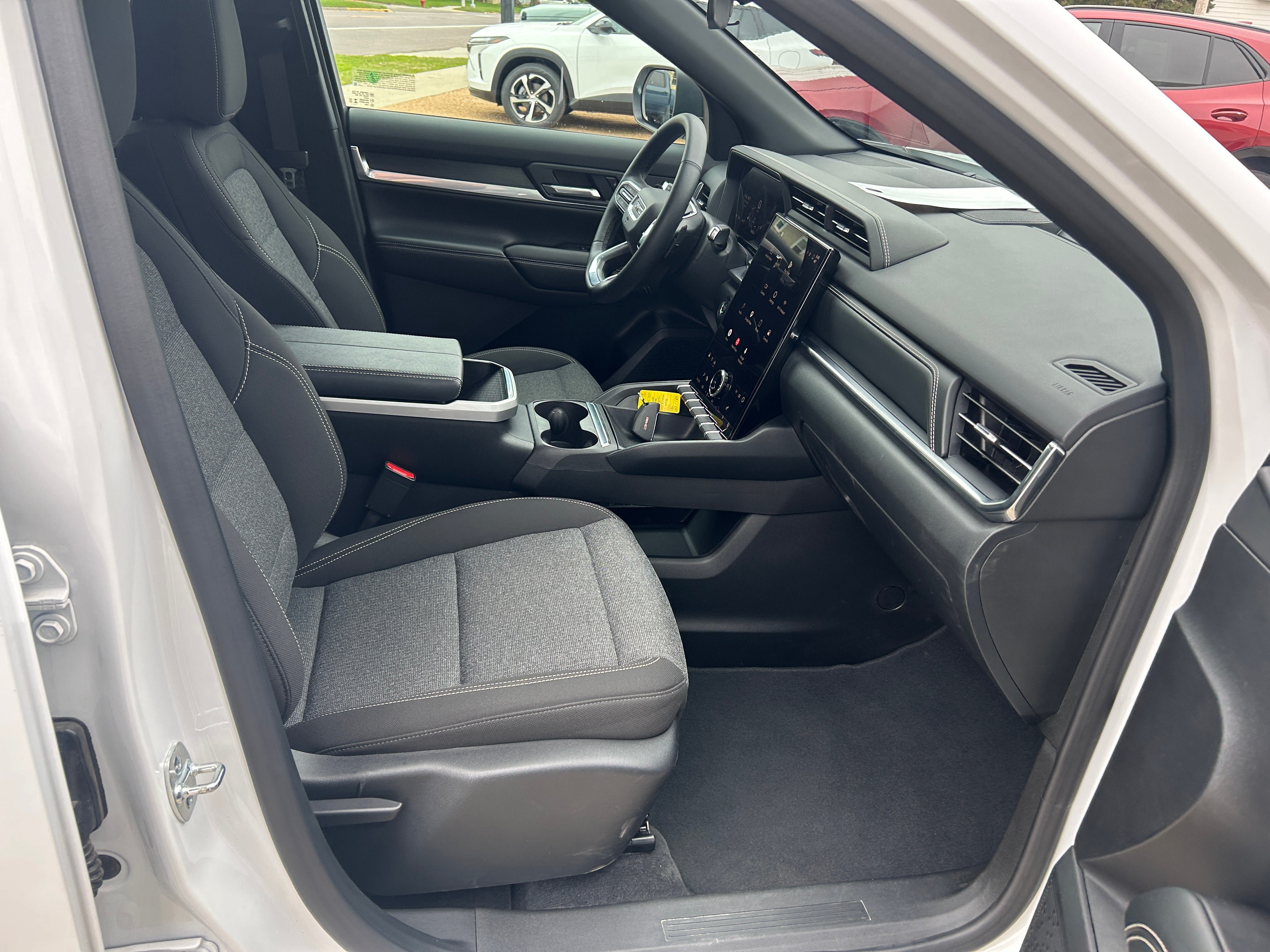 Used 2026 GMC Terrain Elevation AWD/4WD image 27
