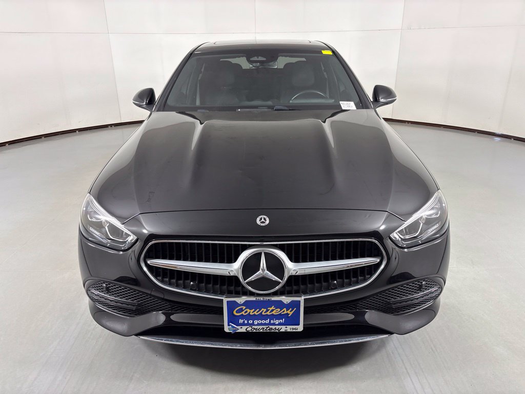 Used 2025 Mercedes-Benz C 300 4MATIC Sedan image 3