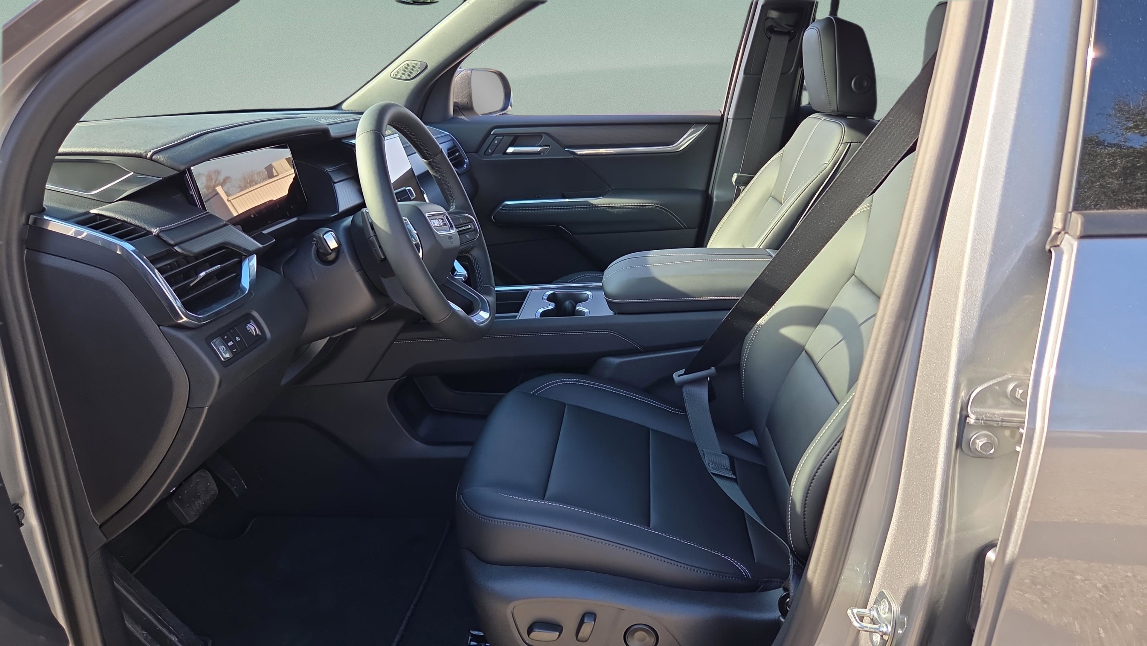 New 2026 GMC Acadia Elevation w/ Elevation Premium Package FWD image 10