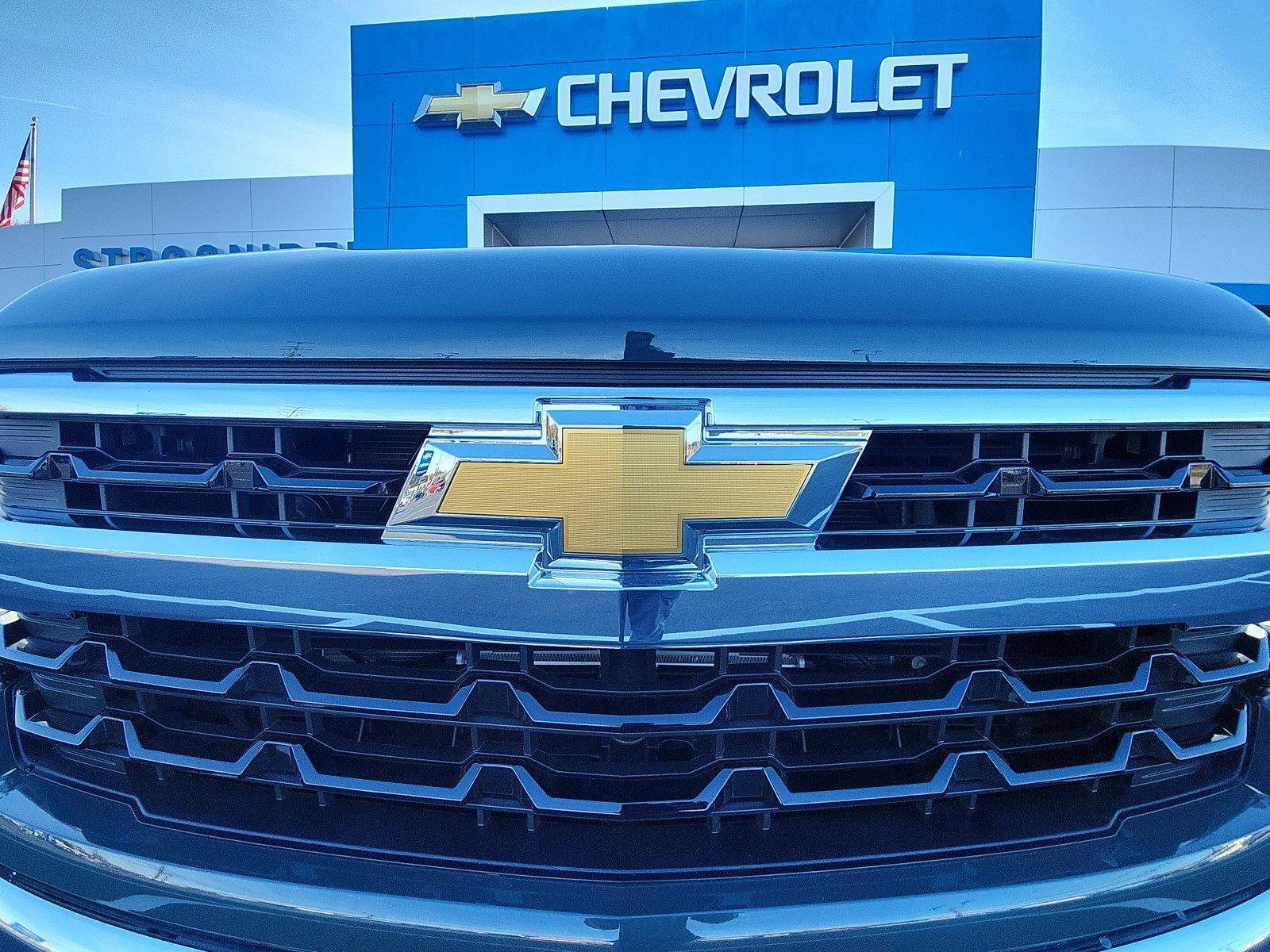 New 2025 Chevrolet Silverado 1500 LT image 14