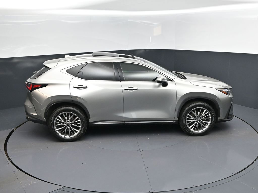 Used 2022 Lexus NX 350h AWD w/ Vision Package image 35