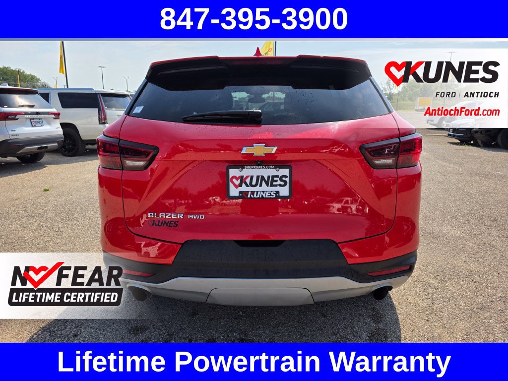 Used 2025 Chevrolet Blazer LT AWD/4WD image 8