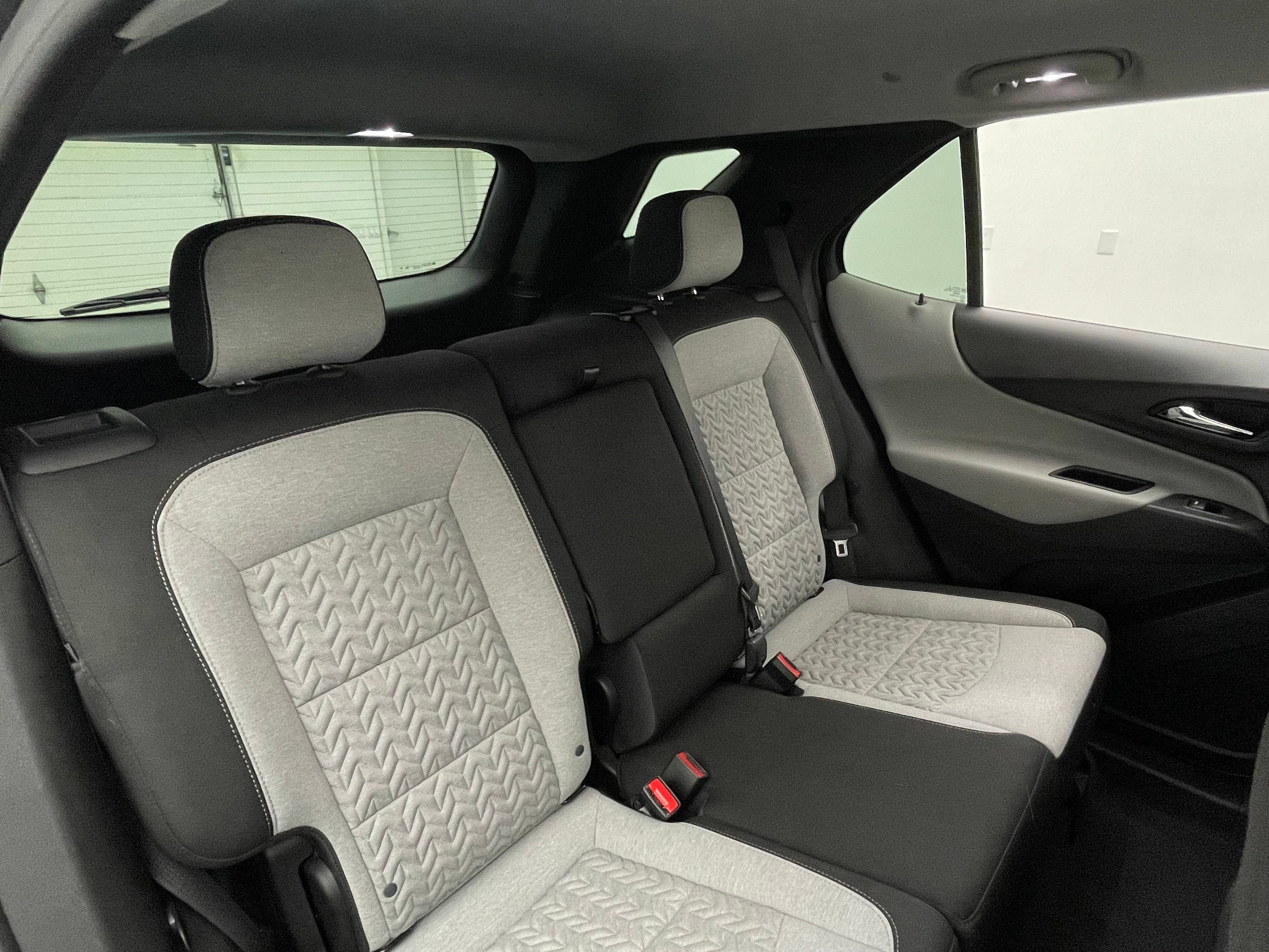 Used 2024 Chevrolet Equinox LS FWD image 33
