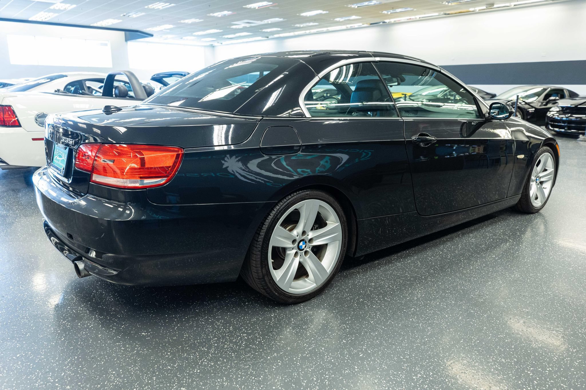 Used 2009 BMW 335i Convertible w/ Premium Pkg RWD image 5
