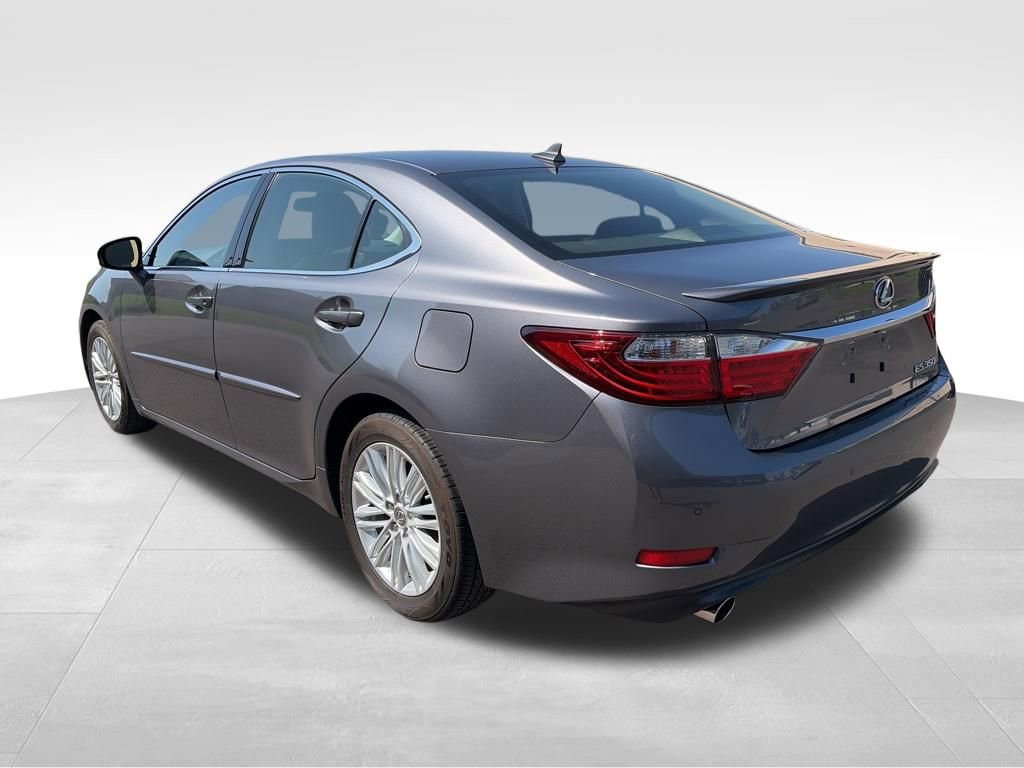 Used 2014 Lexus ES 350 w/ Luxury Package FWD image 15