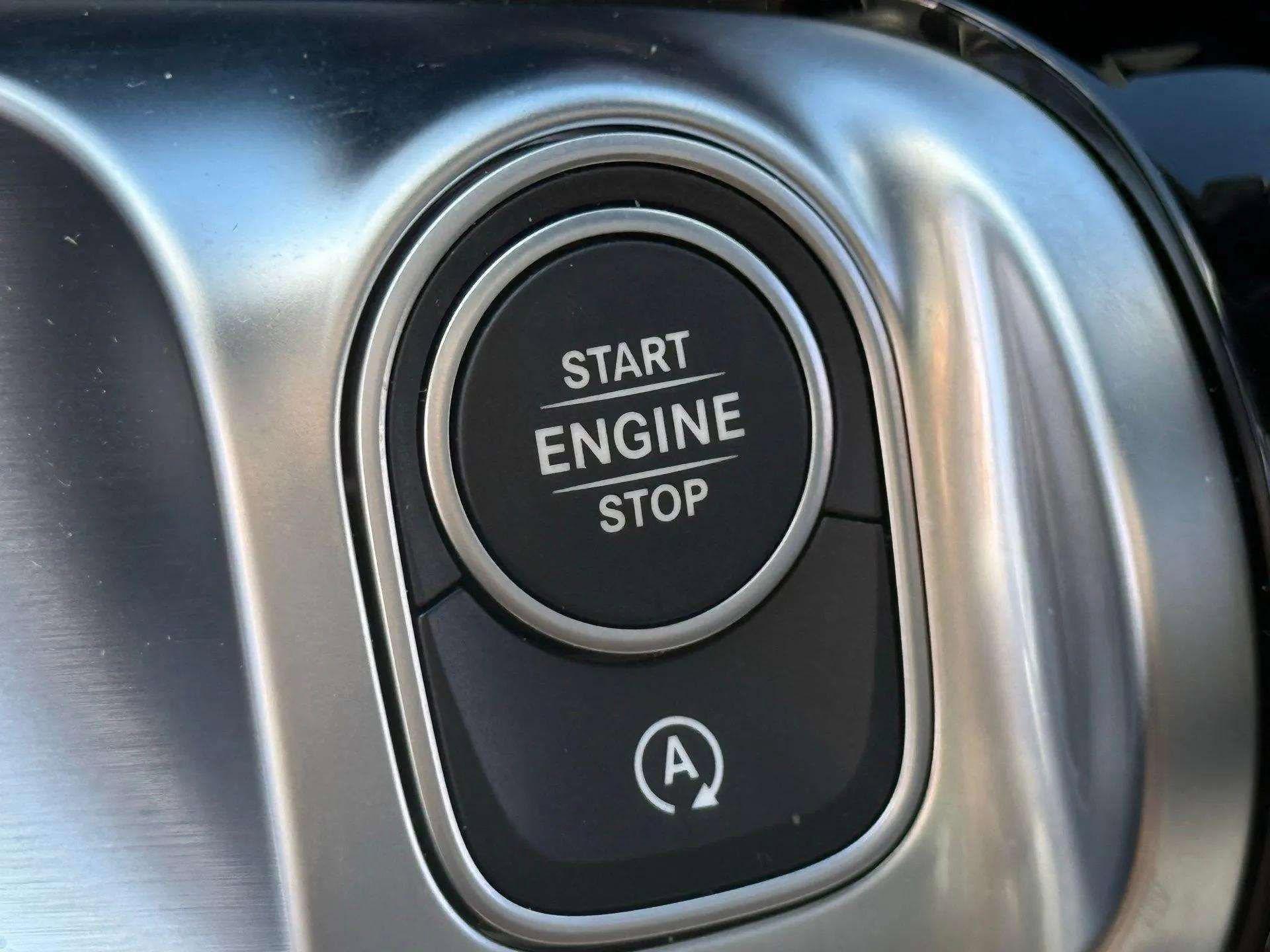 Used 2025 Mercedes-Benz GLB 250 GLB 250 image 46