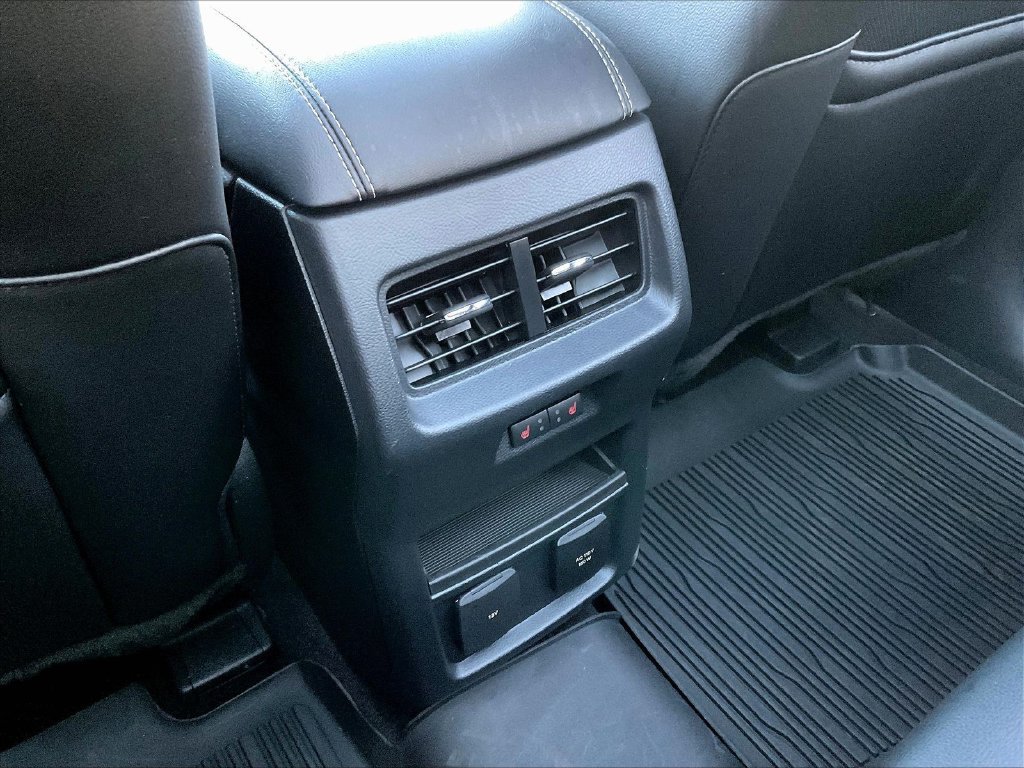Used 2019 Ford Edge ST w/ Equipment Group 401A AWD/4WD image 12