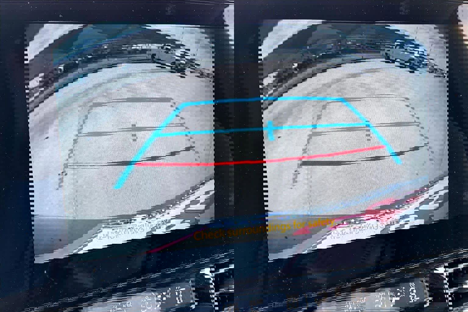 Used 2026 Toyota Sienna XLE image 25