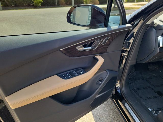 Certified 2025 Audi Q7 3.0T Premium Plus w/ Premium Plus Package image 18