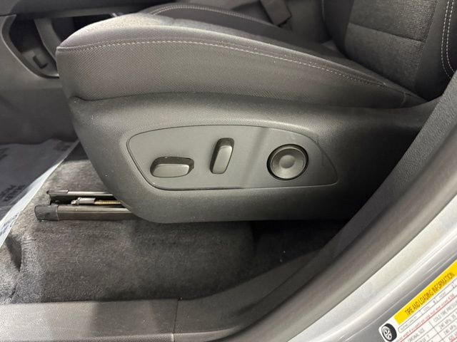 Certified 2025 GMC Acadia Elevation image 14