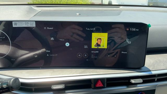 New 2025 Kia Sorento SX AWD/4WD image 32