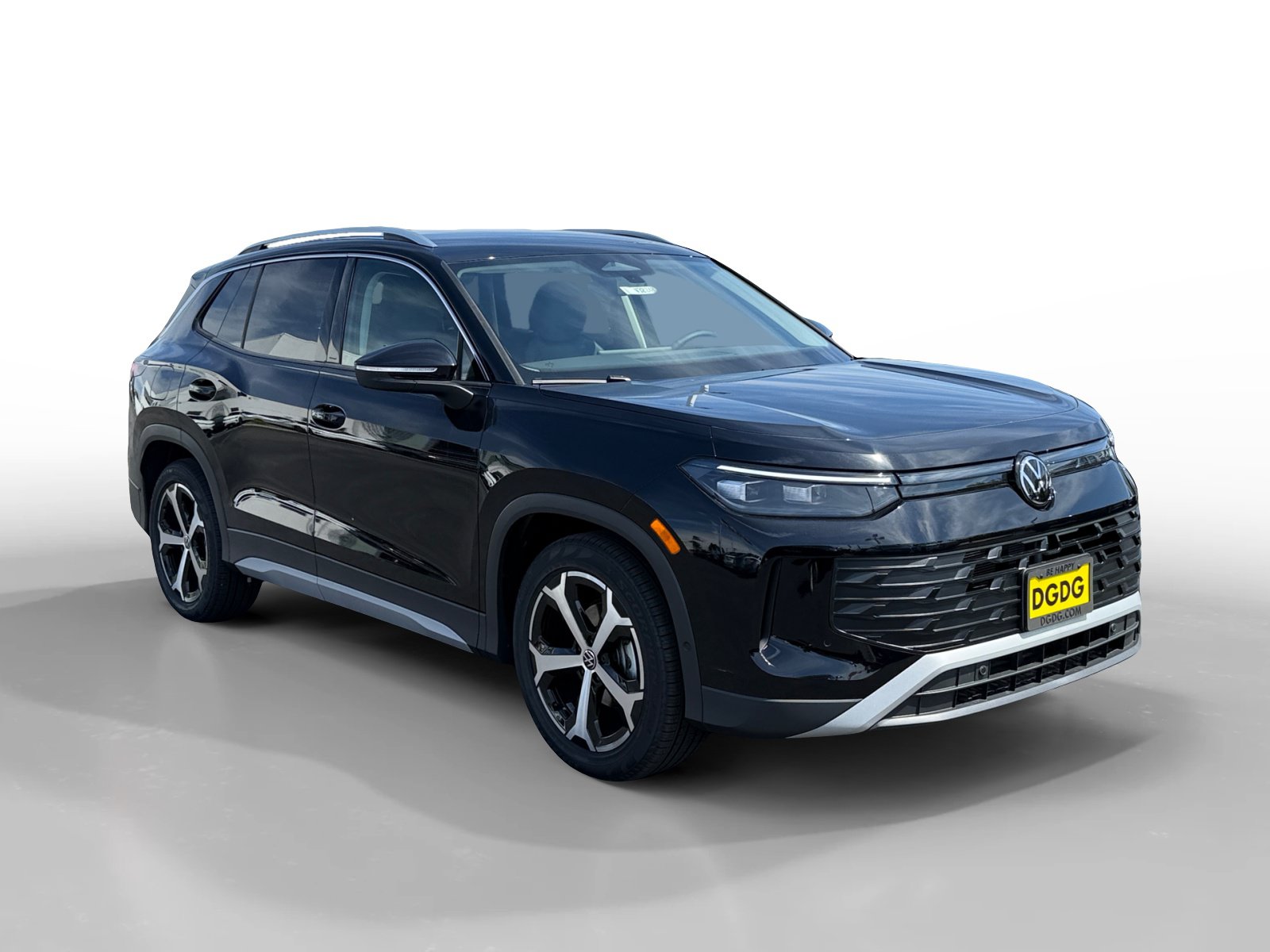 New 2026 Volkswagen Tiguan SE FWD image 7