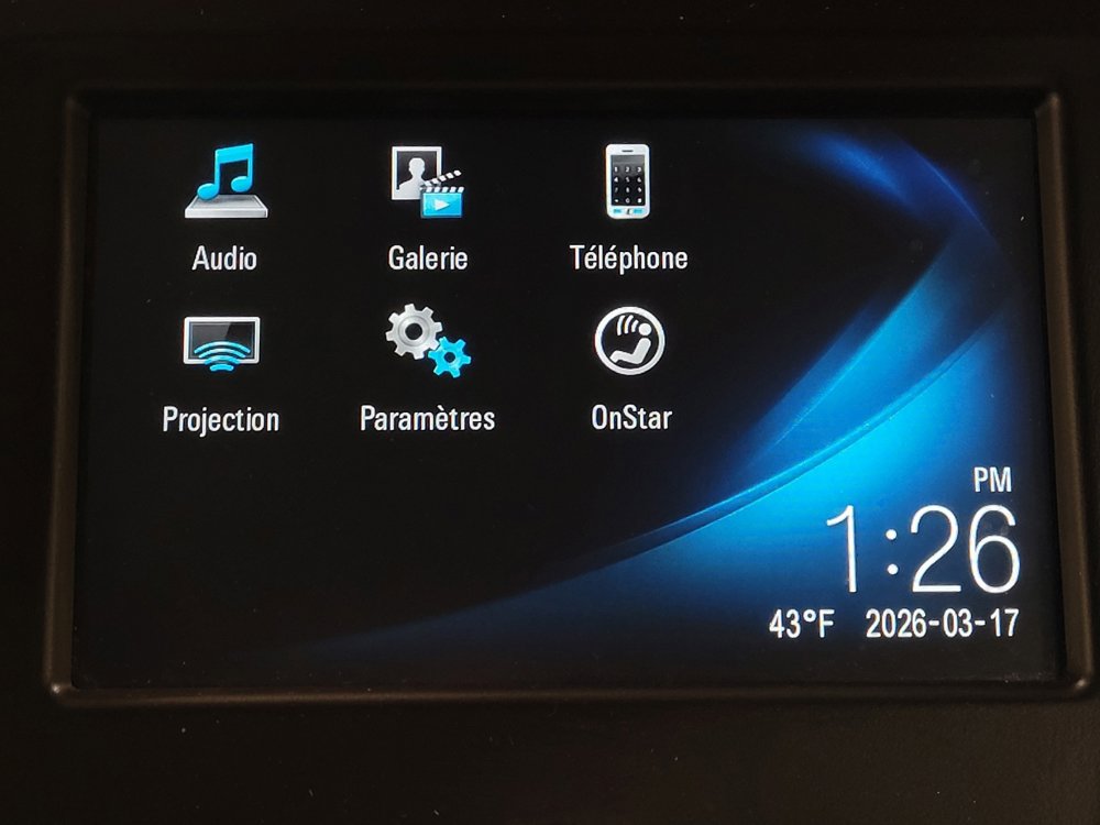 Used 2018 Chevrolet Equinox LS image 25