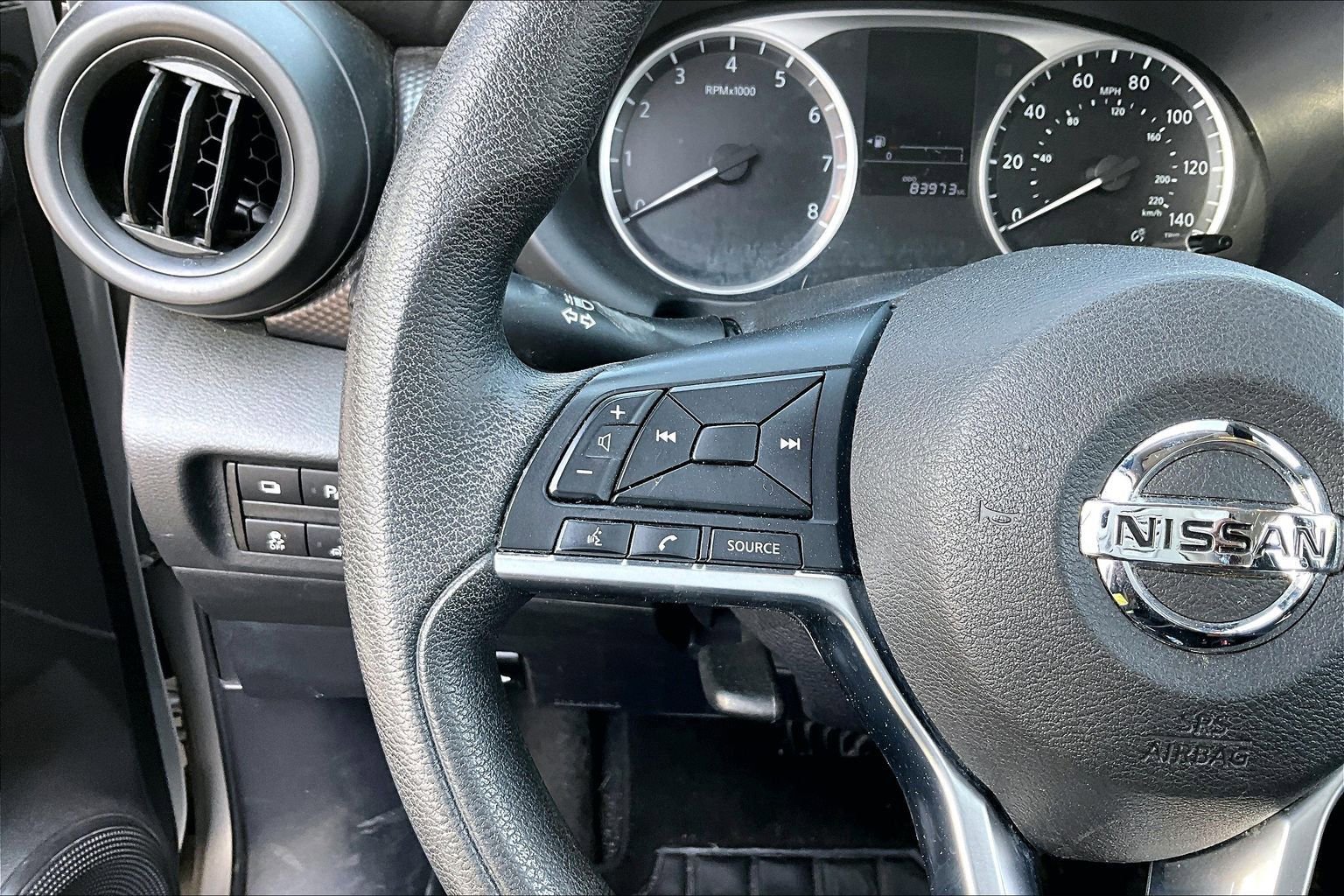 Used 2020 Nissan Kicks S image 10