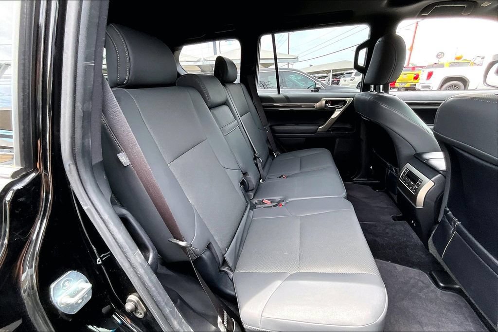 Used 2021 Lexus GX 460 Premium w/ Premium Package AWD/4WD image 38