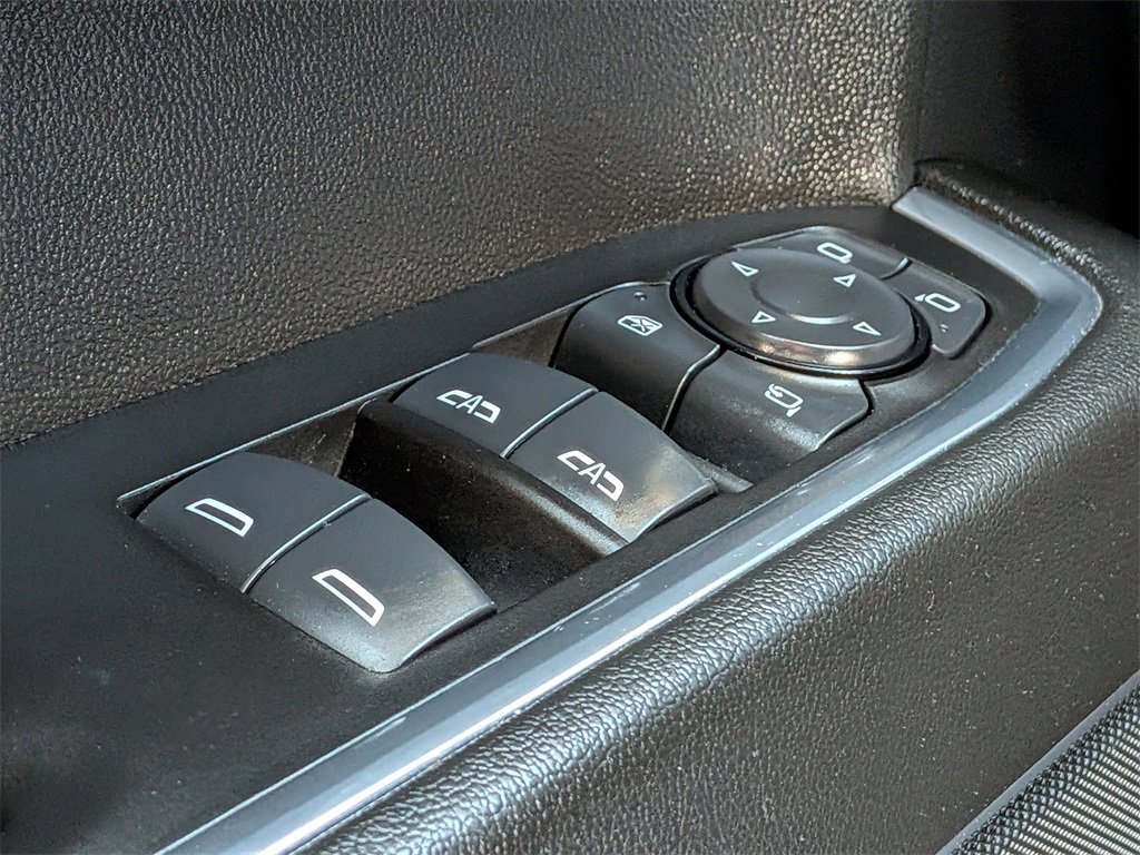 Used 2025 GMC Sierra 1500 SLT image 26