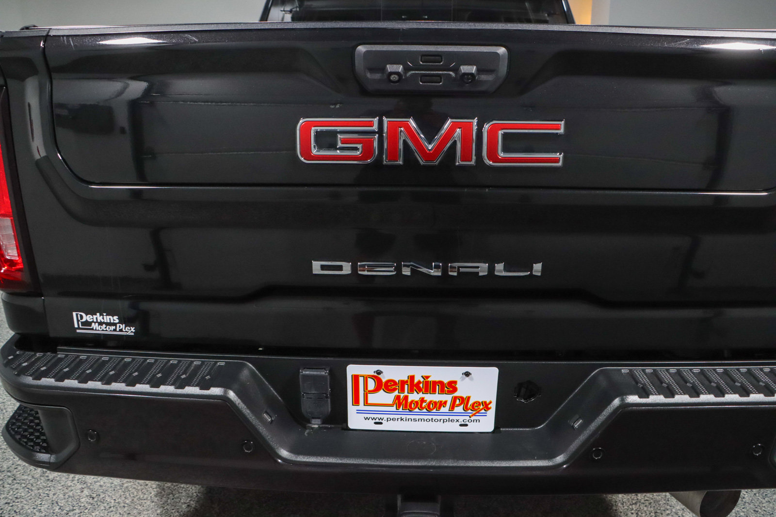 Used 2021 GMC Sierra 2500 Denali w/ Denali Ultimate Package AWD/4WD image 8