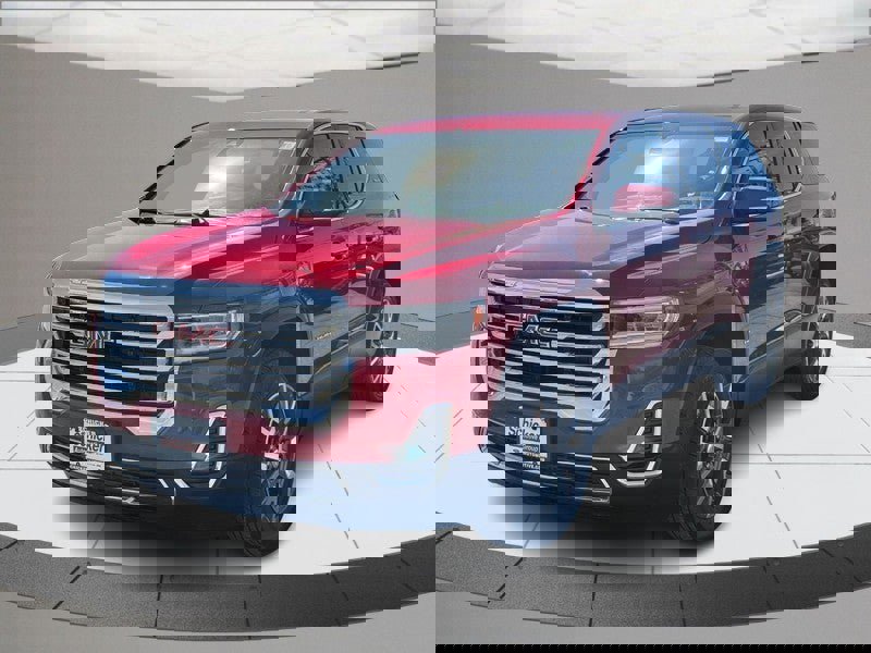 Used 2023 GMC Acadia SLE image 8