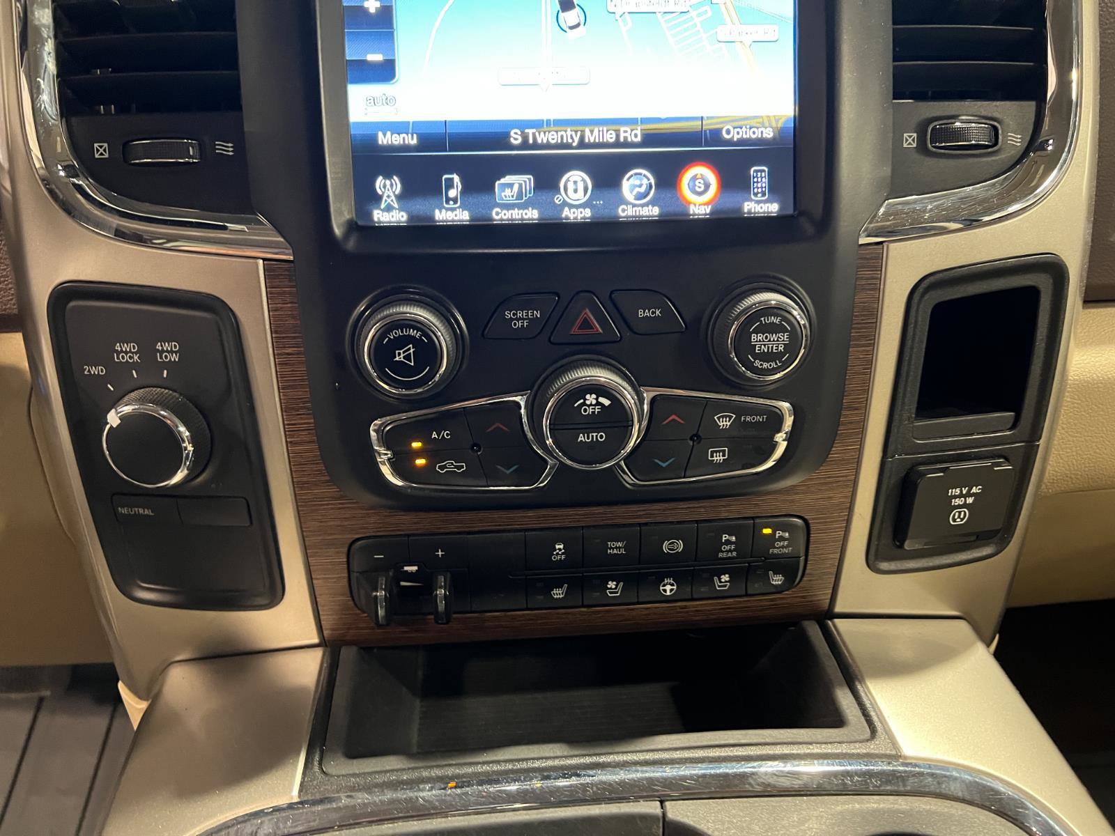 Used 2017 RAM 2500 Laramie image 19