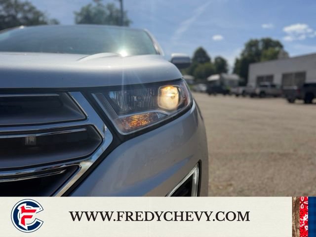 Used 2017 Ford Edge Titanium w/ Equipment Group 301A AWD/4WD image 28