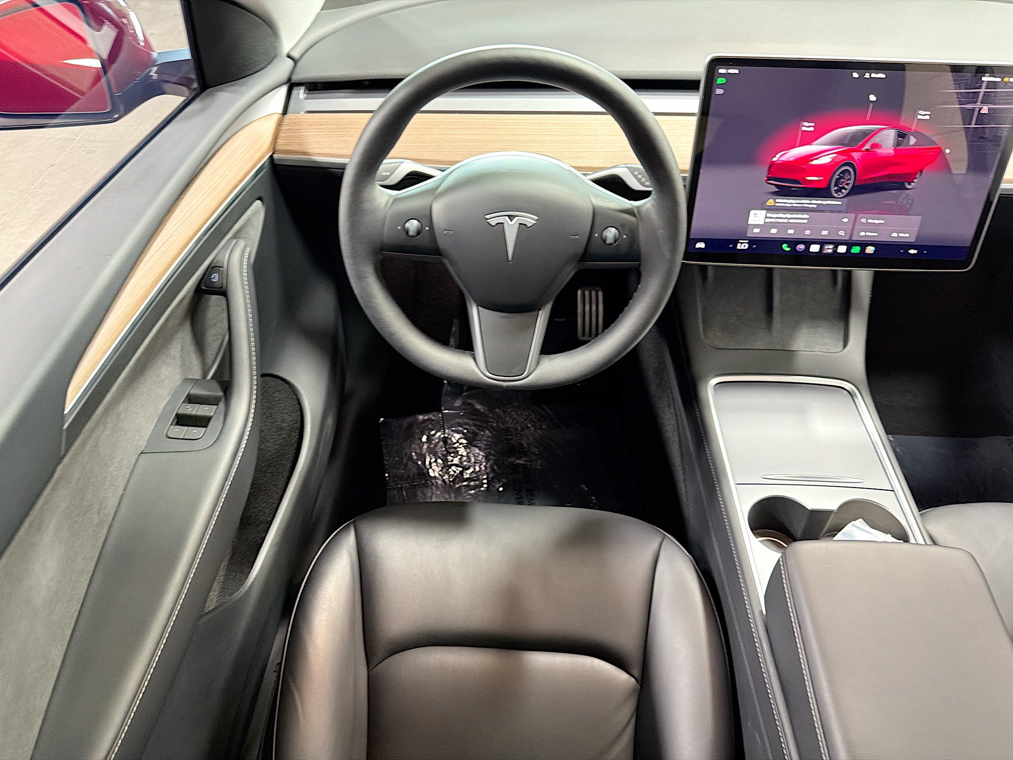 Used 2024 Tesla Model Y Performance AWD/4WD image 17