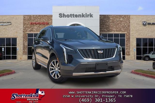 Used 2021 Cadillac XT4 Premium Luxury FWD image 1