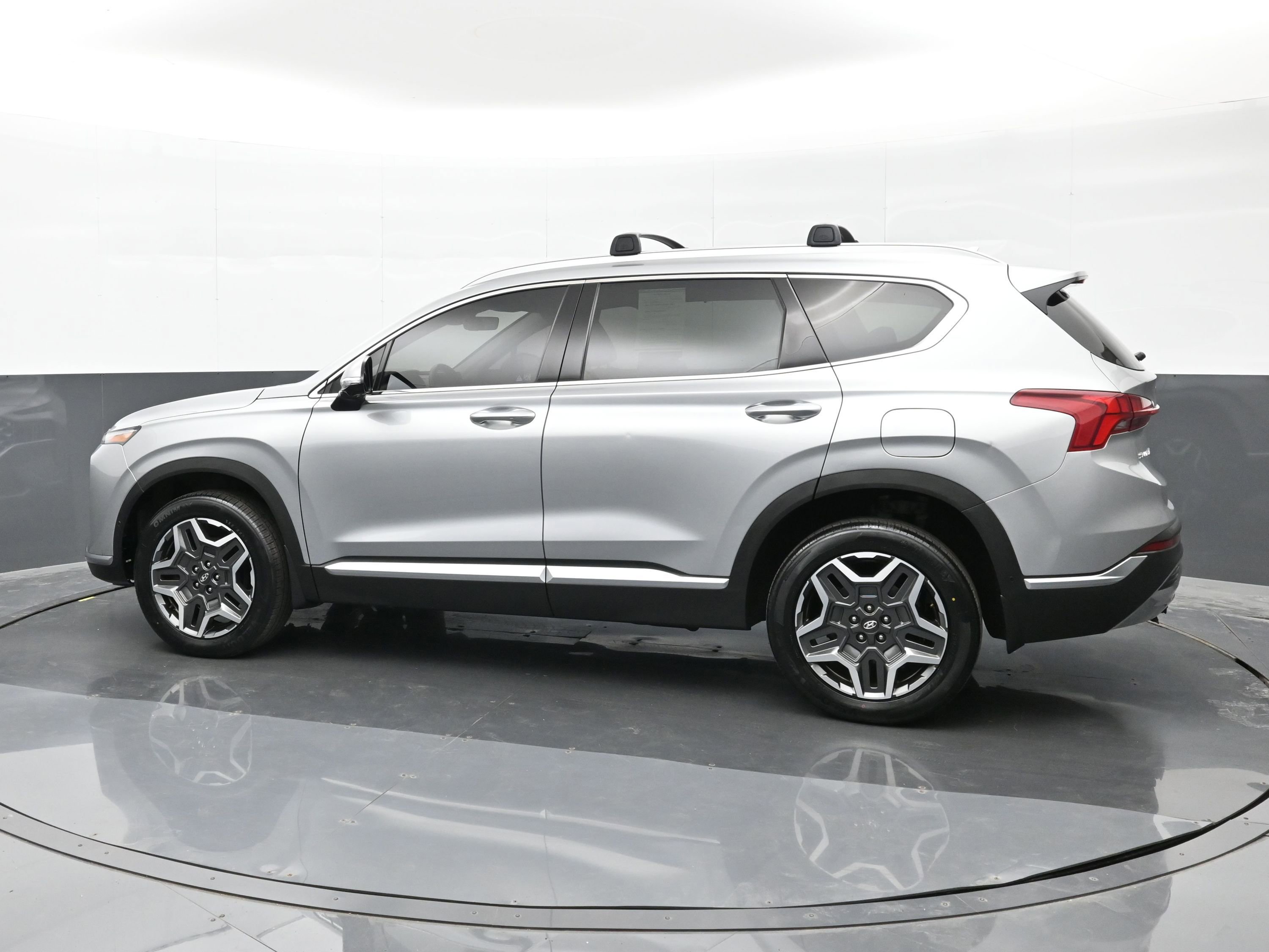 Used 2022 Hyundai Santa Fe Limited image 3