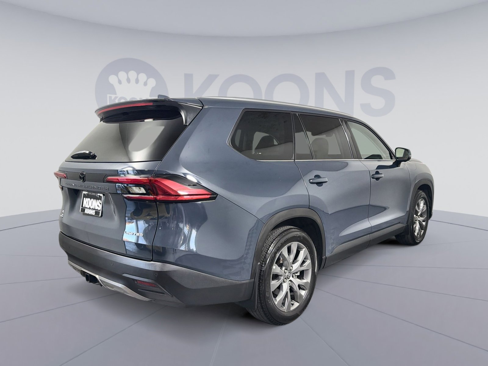 Used 2024 Toyota Grand Highlander XLE image 7