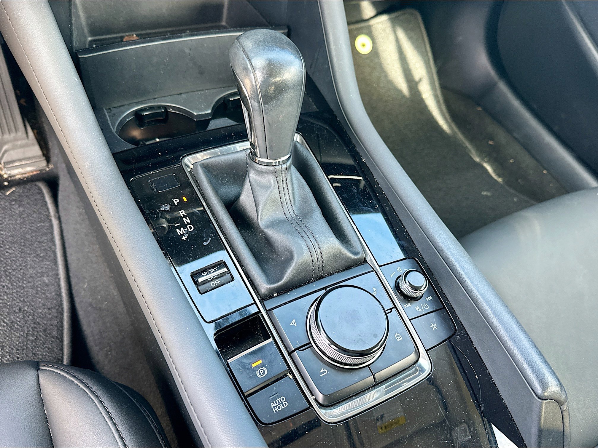 Used 2019 MAZDA MAZDA3 Sedan w/ Preferred Package image 16