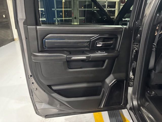 Used 2022 RAM 2500 Limited AWD/4WD image 32