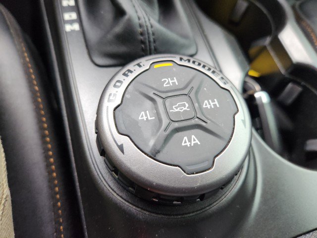 Used 2023 Ford Bronco Badlands image 44