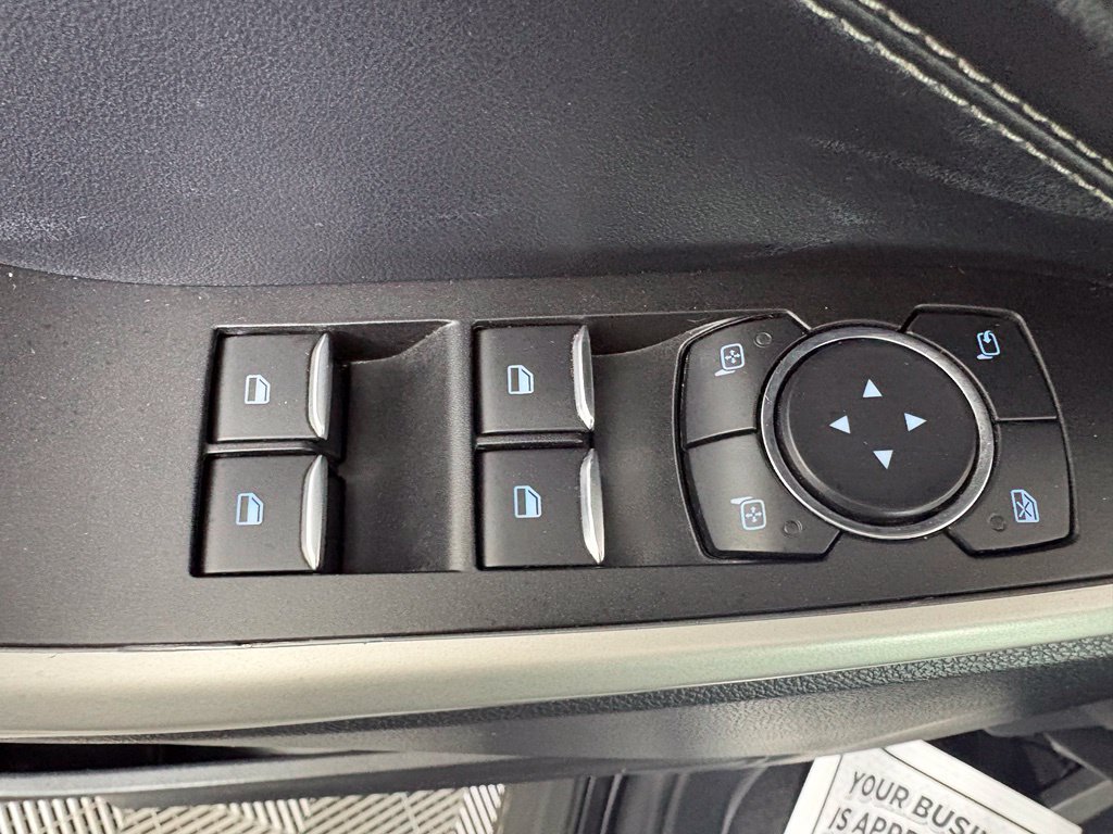 Used 2021 Ford Explorer Limited w/ Equipment Group 301A AWD/4WD image 19