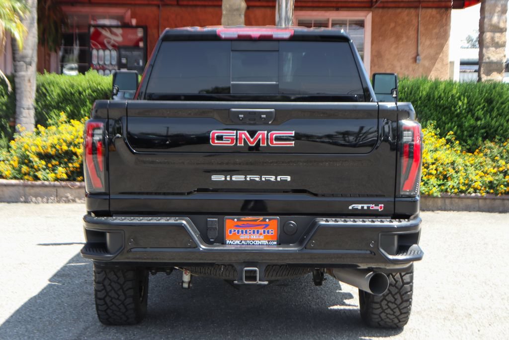 Used 2024 GMC Sierra 2500 AT4 w/ AT4 Preferred Package AWD/4WD image 8