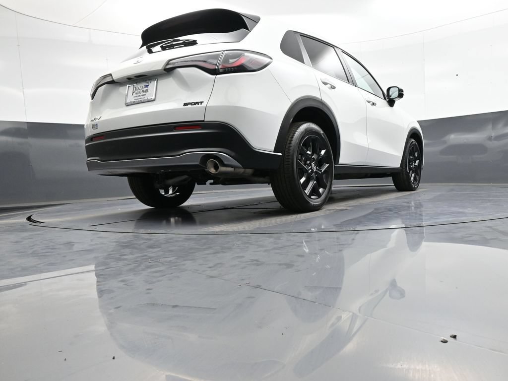 Certified 2024 Honda HR-V Sport image 29