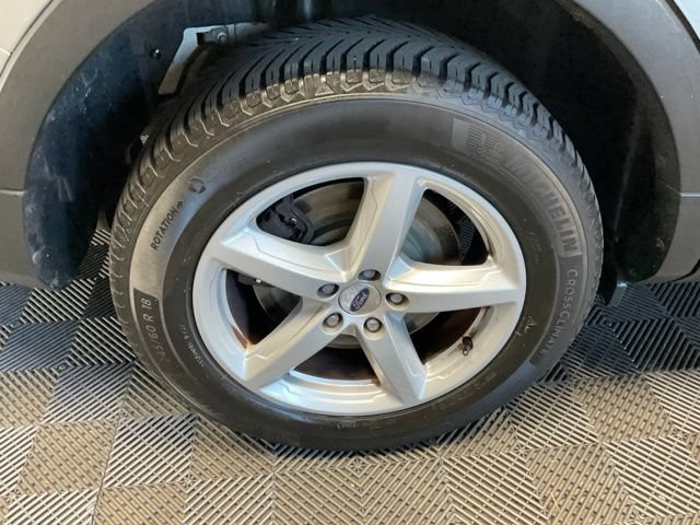 Used 2017 Ford Explorer XLT w/ Equipment Group 202A AWD/4WD image 36