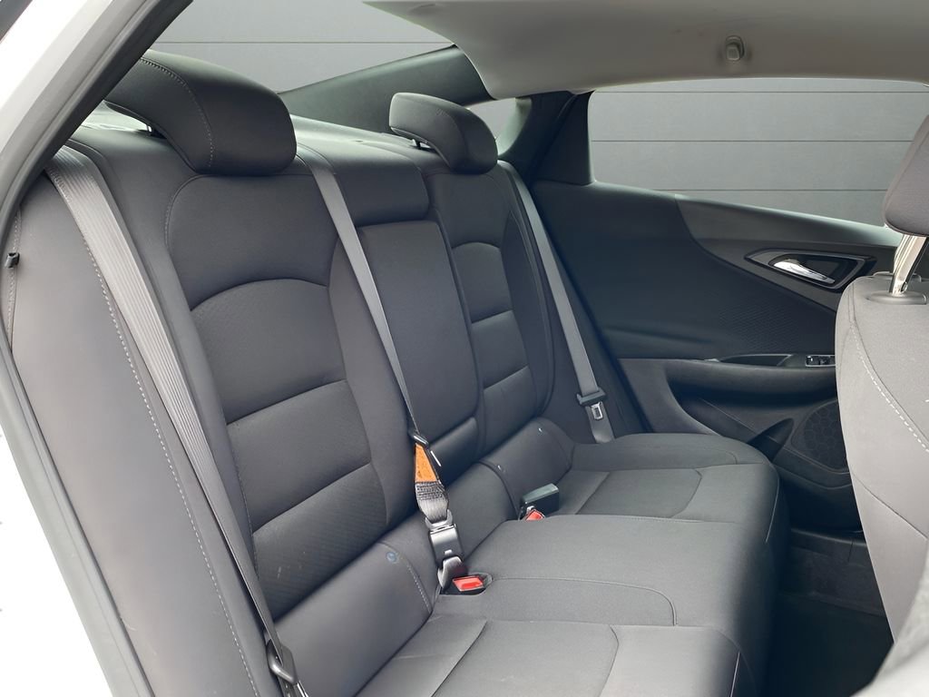 Used 2024 Chevrolet Malibu LT image 21