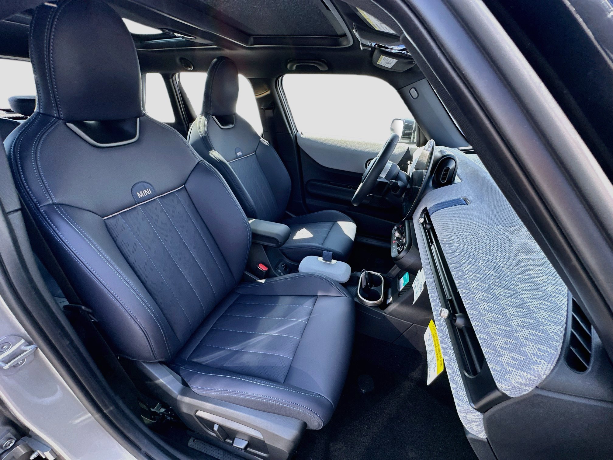 New 2027 MINI Cooper 4-Door Hardtop FWD image 19
