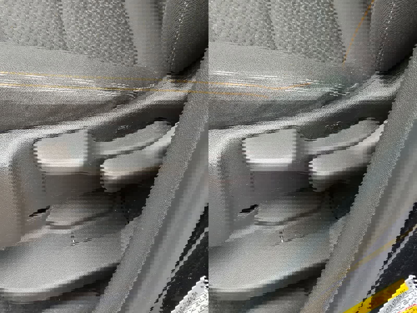 Used 2020 GMC Terrain SLE w/ LPO, Floor Liner Package image 17