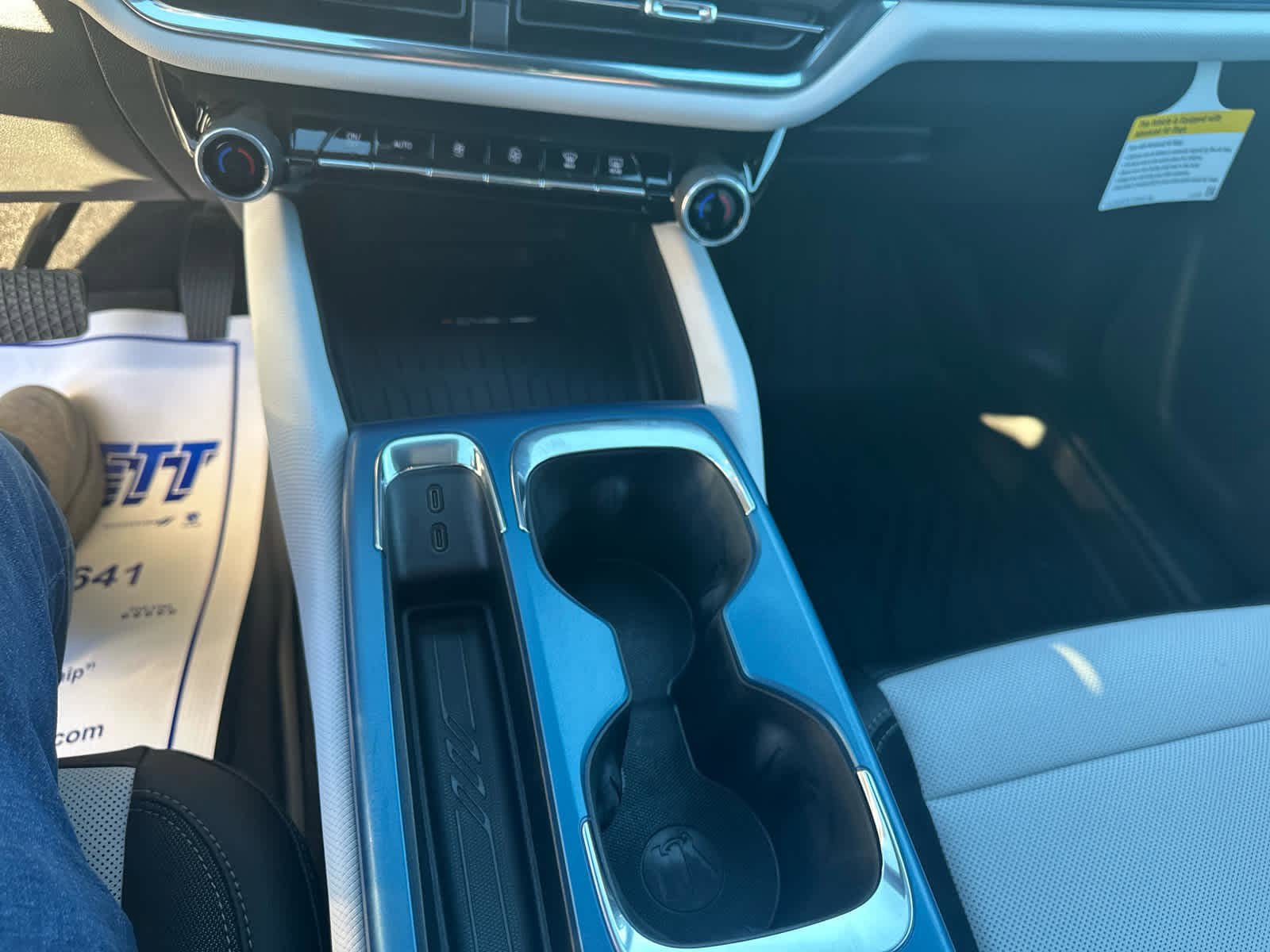 New 2026 Chevrolet Equinox EV LT w/ Convenience Package II image 29
