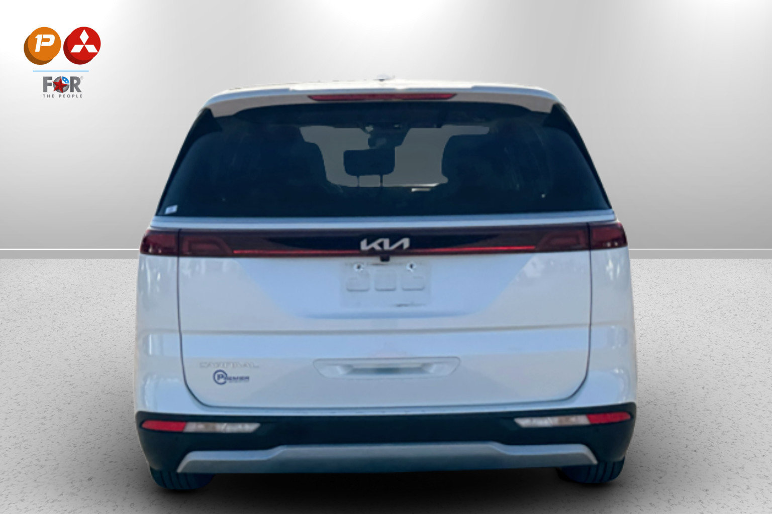 Used 2023 Kia Carnival LX image 4