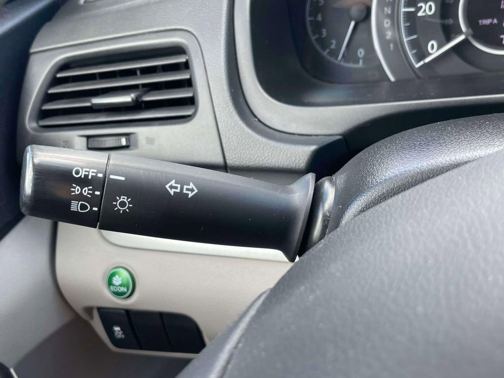 Used 2013 Honda CR-V LX image 22