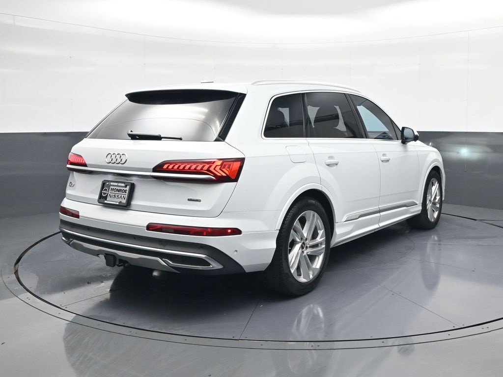 Used 2023 Audi Q7 3.0T Prestige image 7
