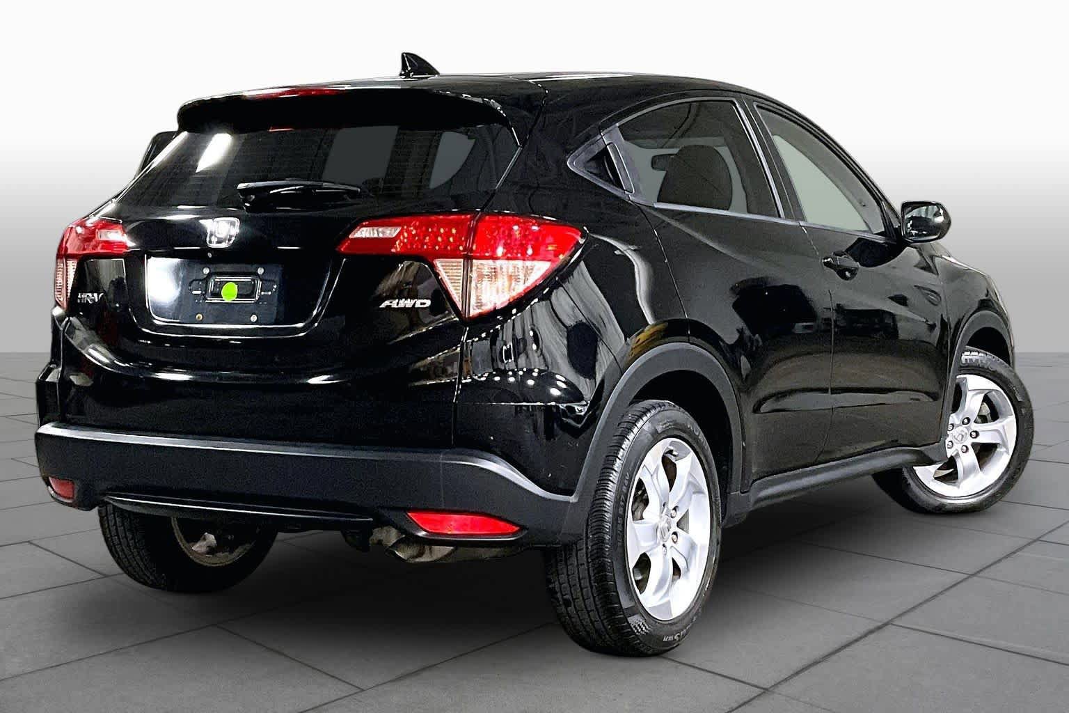 Used 2016 Honda HR-V LX image 13