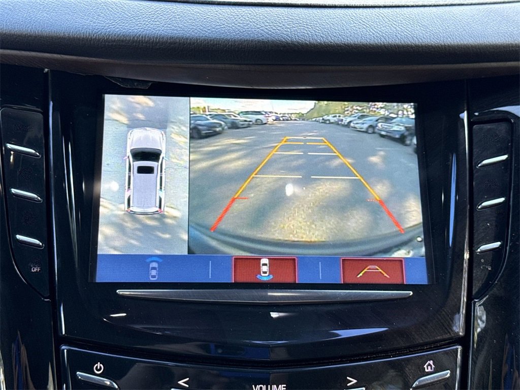Used 2020 Cadillac Escalade Premium Luxury image 24